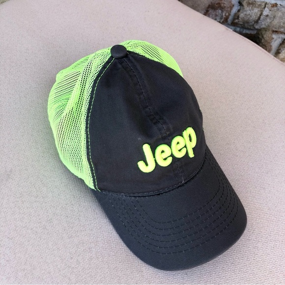 Jeep Cotton Nylon Mesh Gray Green Embroidered Adjustable Trucker Snapback Hat - Picture 2 of 9